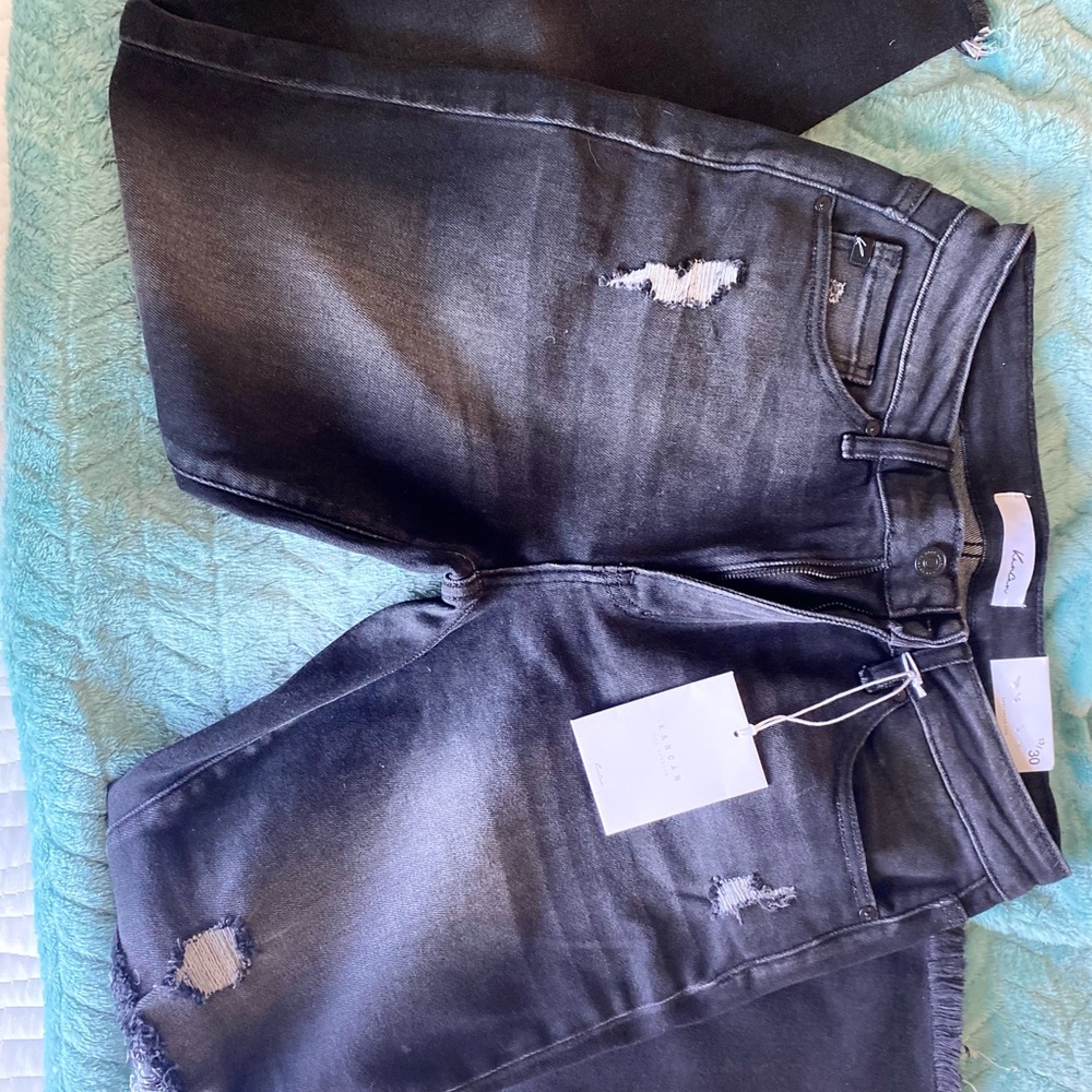 Black distressed Kancan jeans NWT